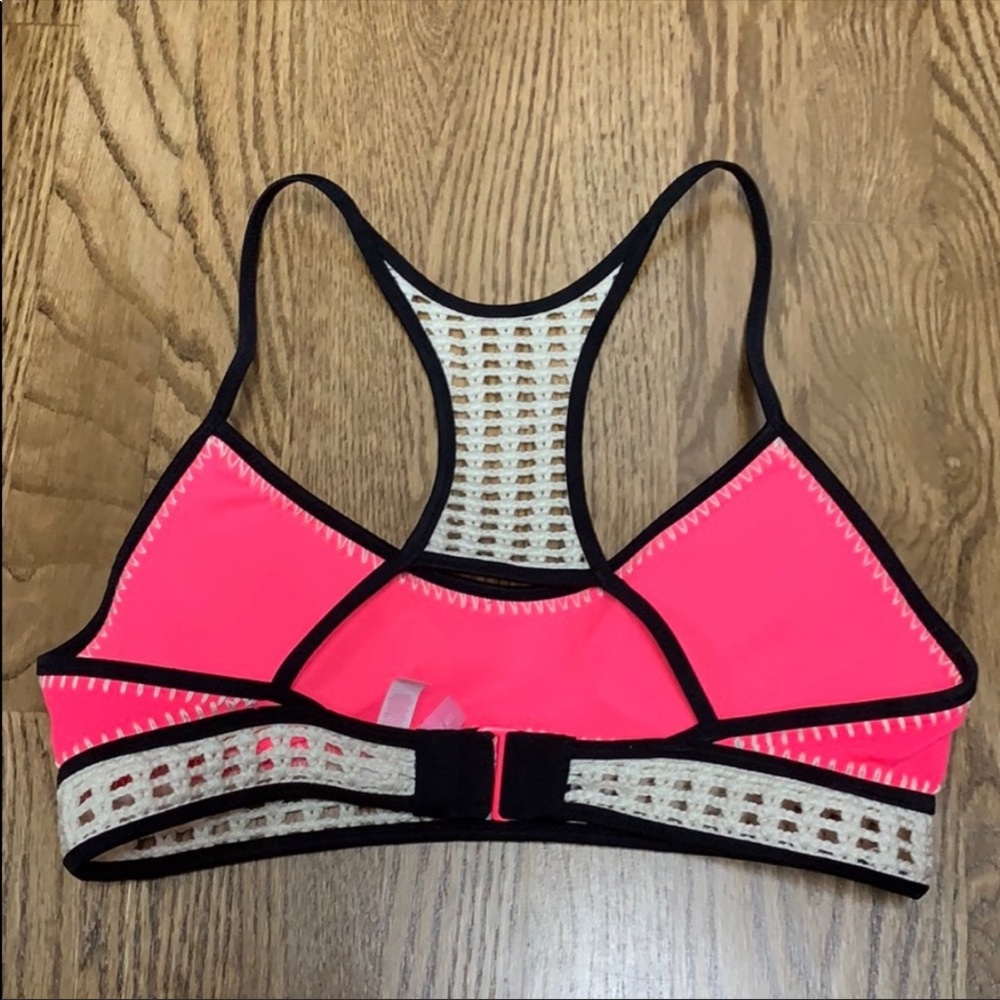 EUC Victoria’s Secret Crocheted Bikini Top in Size Medium in Fuchsia - Picture 2 of 3